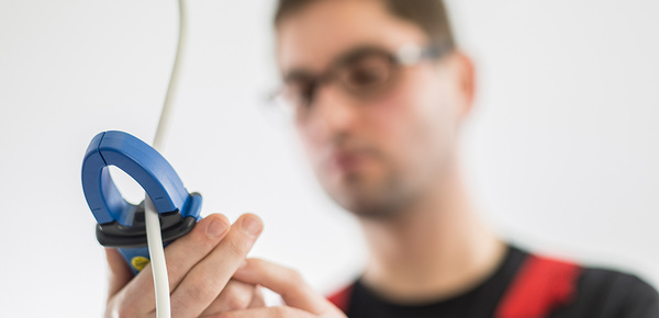 Elektro-Check bei Elektro Stier GmbH in Frankfurt